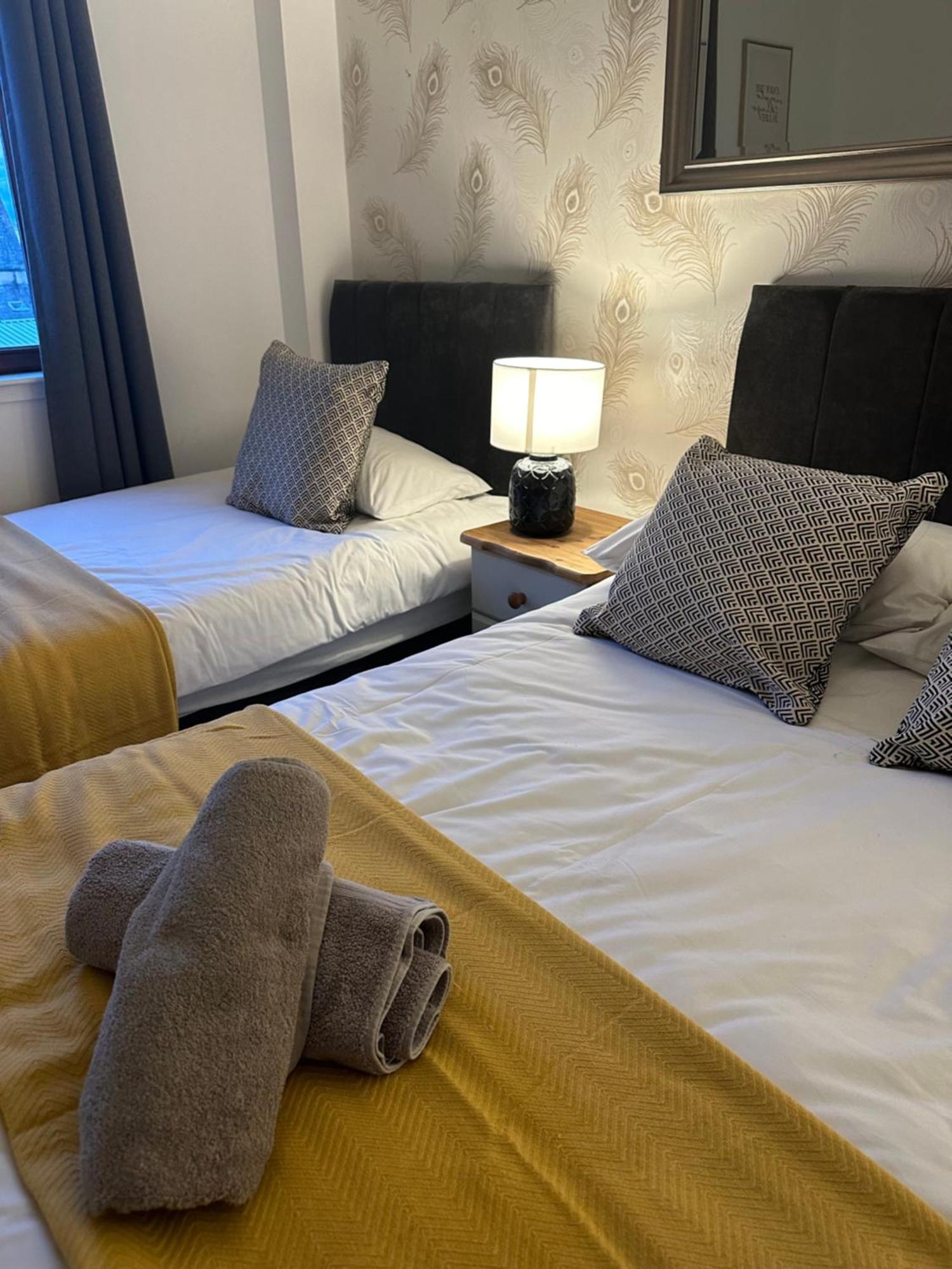 Lovely Modern 2 Bedrom Unit Close To City Center Dalneigh Esterno foto